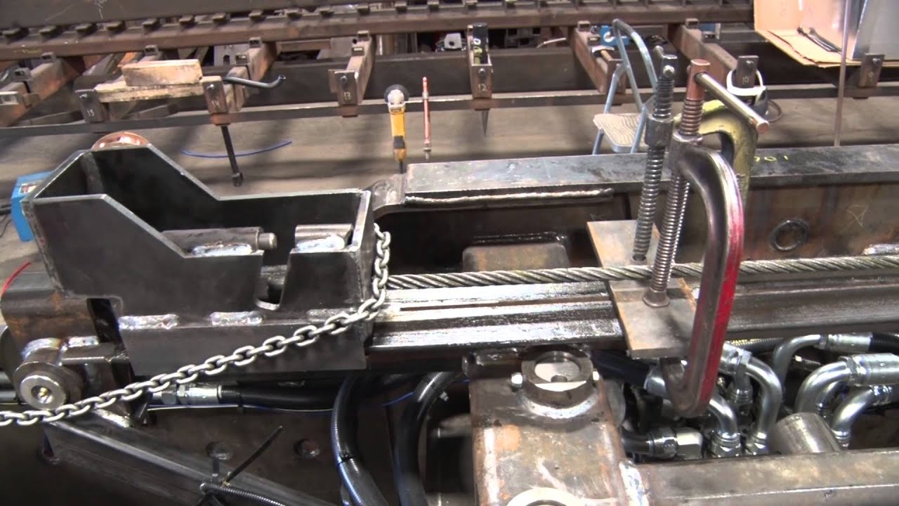 How to Thread a Cable in  a BENLEE Two Box Roll Off Trailer