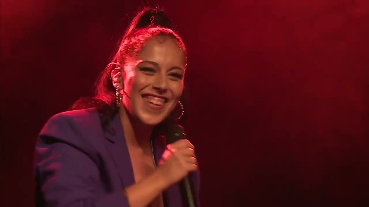 Sara Correia – Quero é Viver – Ao Vivo no NOS Alive'22