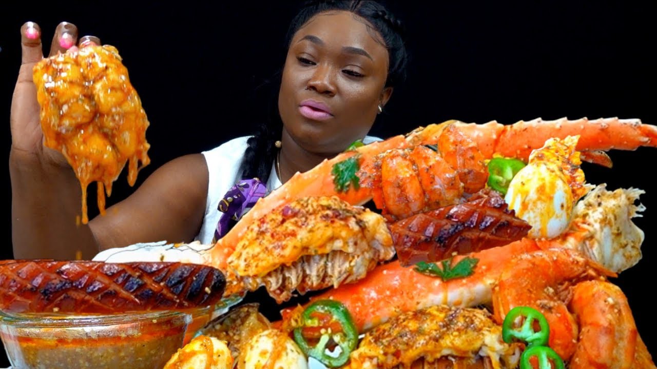JUICY LOBSTER TAILS SEAFOOD MUKBANG |