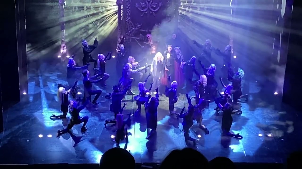 Bonnie Tyler als Special Guest bei „Tanz der Vampire“ (13.10.2022)