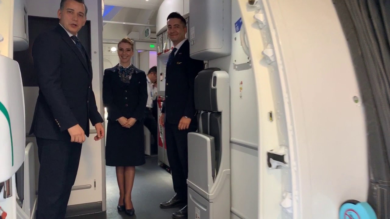 Inside the Turkish Airlines Boeing 787-9 Dreamliner