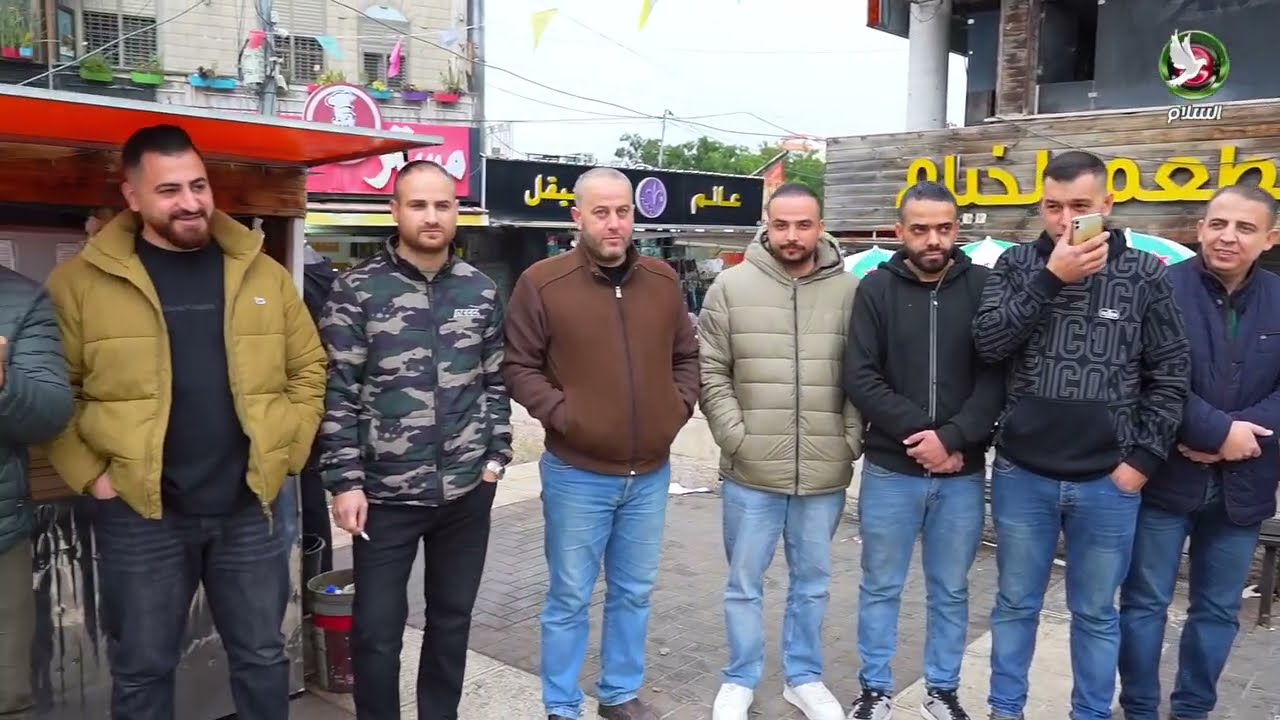 تجار طولكرم يحتجون على إهمال المسؤولين مطالبين بتحسين الواقع الاقتصادي وإنقاذ أرزاق الناس