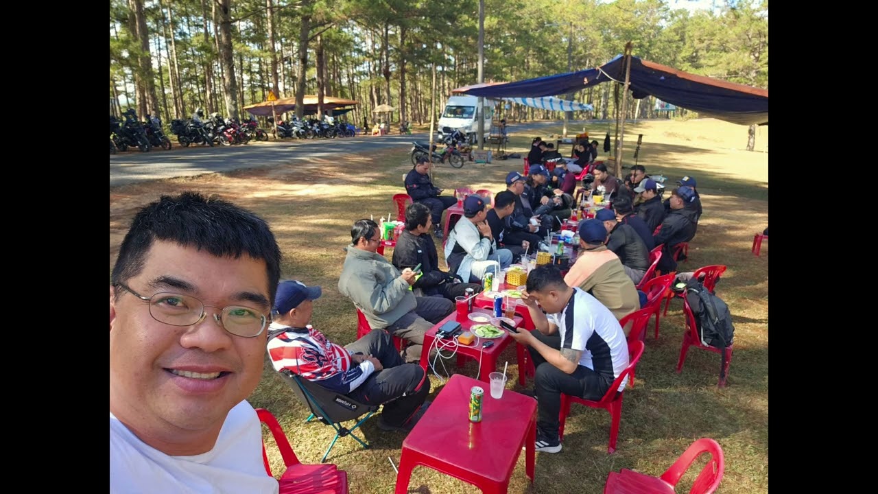 Hành trình chinh phục Cây Thông Cô Đơn ( Đà Lạt)  