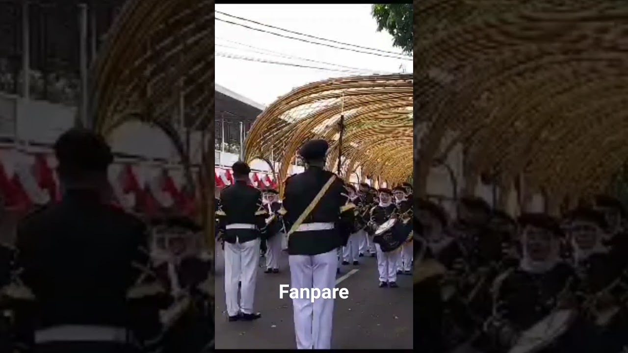 Fanpare (tanda drumband sudah siap)