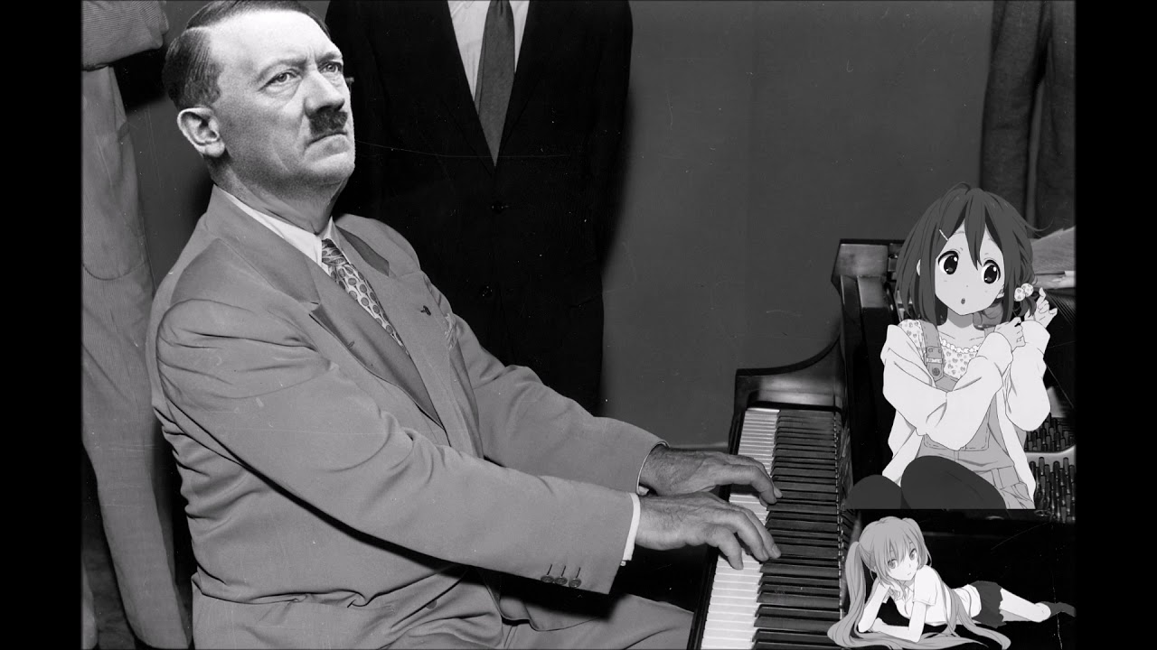 Hitler plays the nightcore distortion piano -- Suteki Meppou