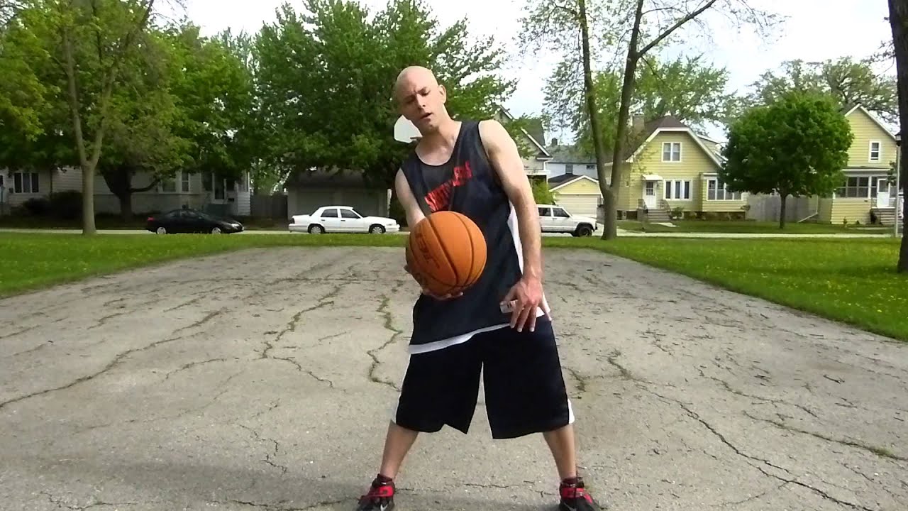 Overhand Catch - Freestyle Basketball Tutorial - Japanese Style Trick | Snake