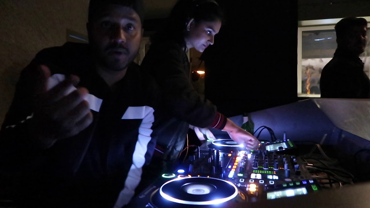 Shameless Mani X Shanaya B2B Pent 18 Pune
