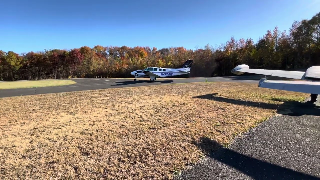 Beechcraft Baron Takeoff