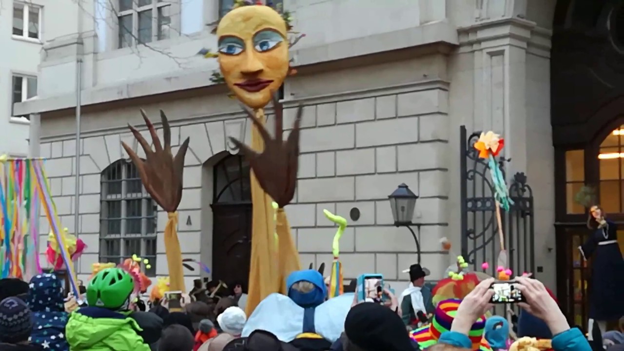 Wintervertreibung, Dresden Innere Neustadt, Dreik&ouml;nigskirche, Frau Holle Immer lebe die Sonne Teil 1