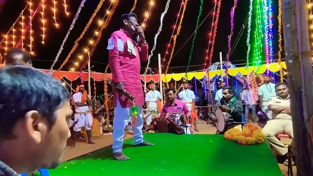 రాష్ట్ర అవార్డ్ గ్రహీత🏆🏆🏆చక్క భజనలో తనకంటూ ప్రత్యేకమైన స్థానాన్ని కైవసం చేసుకున్న. S.పులయ్య గారి భజన
