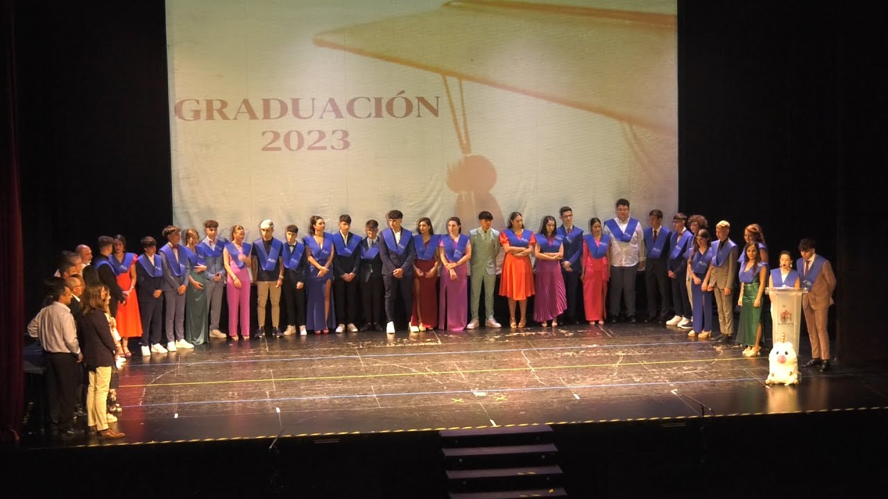 GRADUACIÓN DE ALUMNOS Y ALUMNAS DE LA ESO DEL COLEGIO AVE MARÍA DE ALBOLOTE