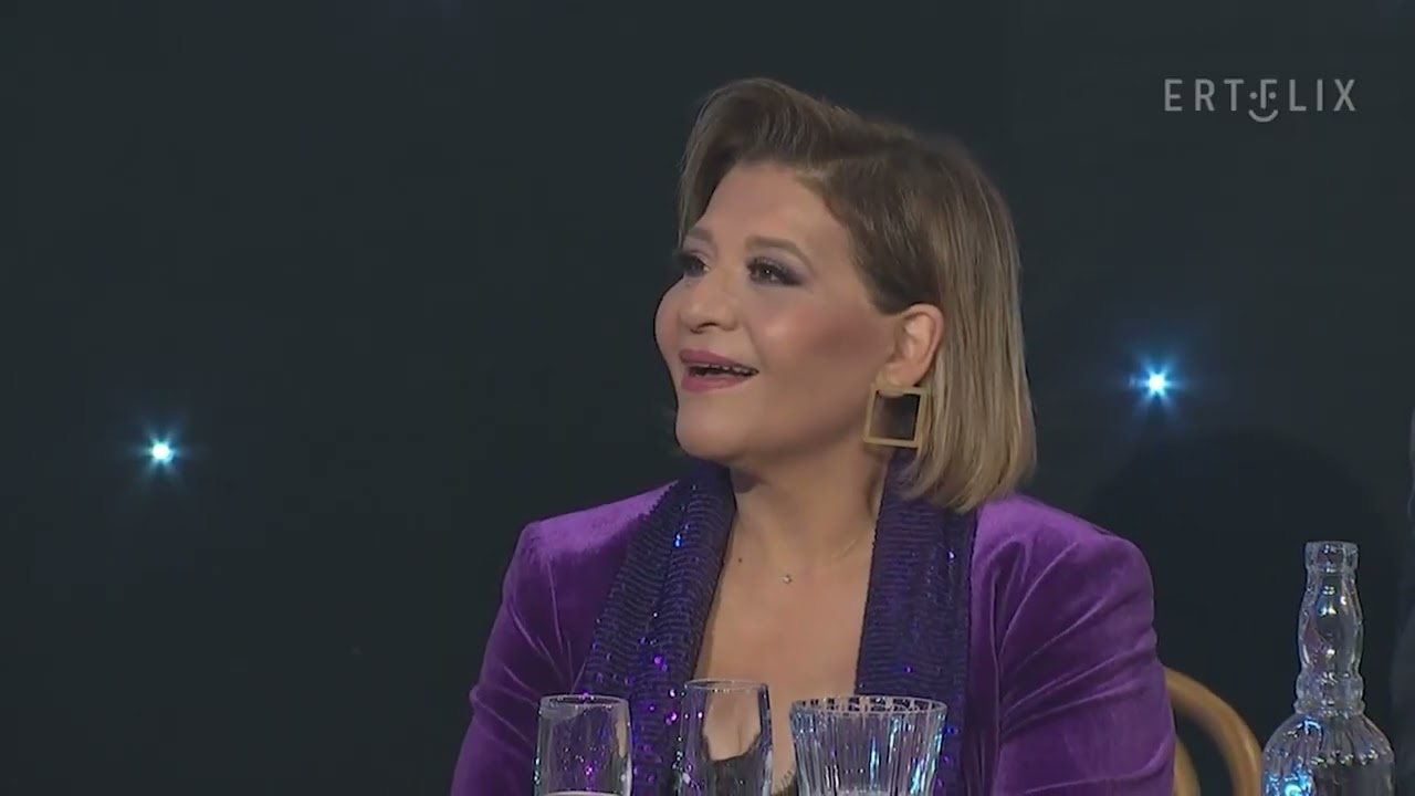 Ο Γιώργος Κουβαράς τραγουδά «Βραδιάζει» | 31/12/2022 | ΕΡΤ