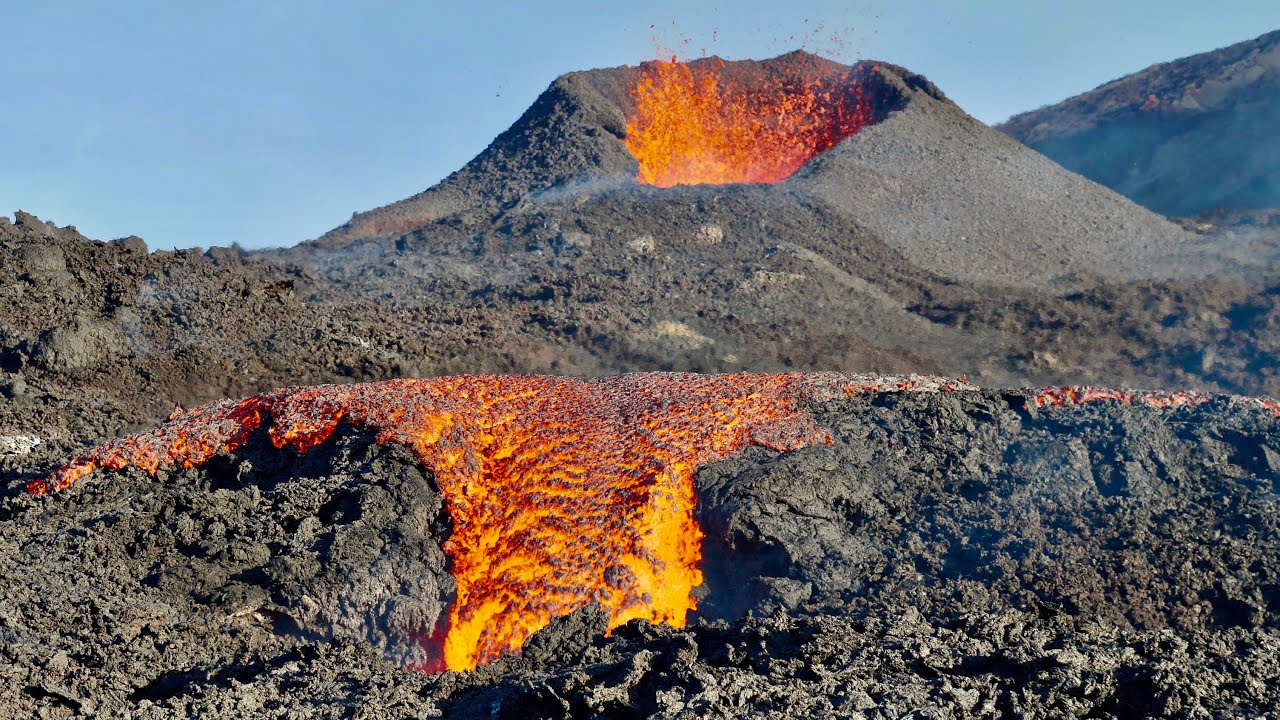 Piton de la Fournaise - éruption du 22 décembre 2021 au 17 janvier 2022.