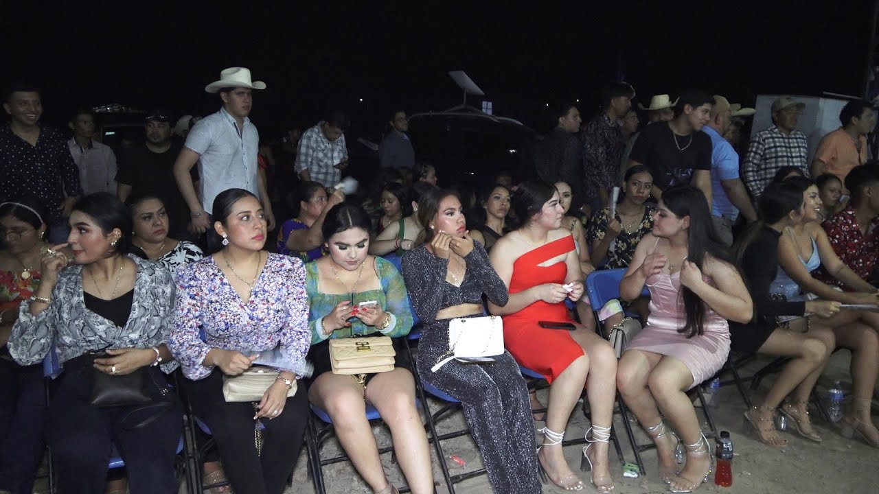 CUTZAMALA y sus BELLEZAS en los bailazos imperdibles en la GANADERA 😍
