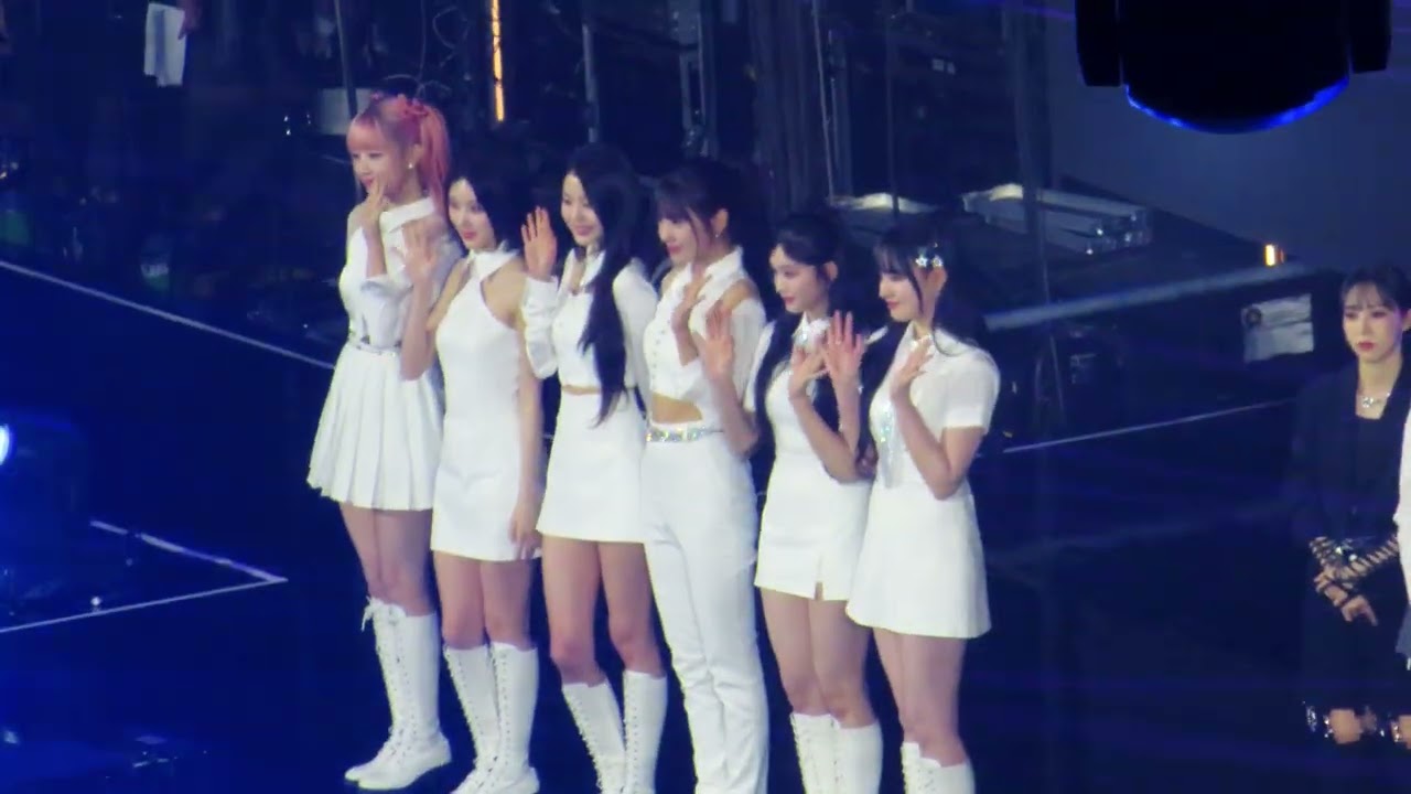 OPENING MUSIC BANK PARIS 230408