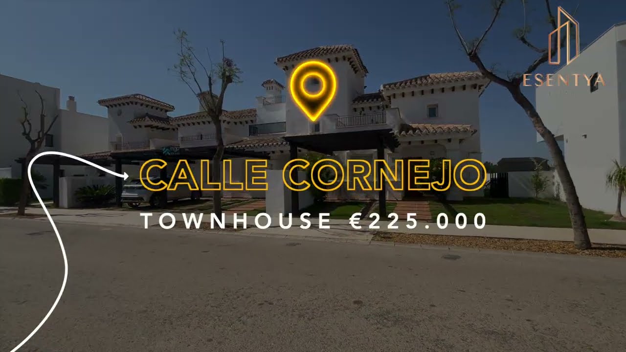 Townhouse Mar Menor Golf Resort. Costa Calida. Front line golf view. 2 bedrooms. Private heated pool