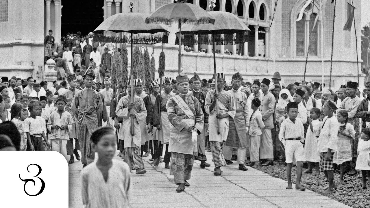 Penobatan Sultan Kesultanan Deli tahun 1925 - Istana Maimun Medan Tempo Dulu