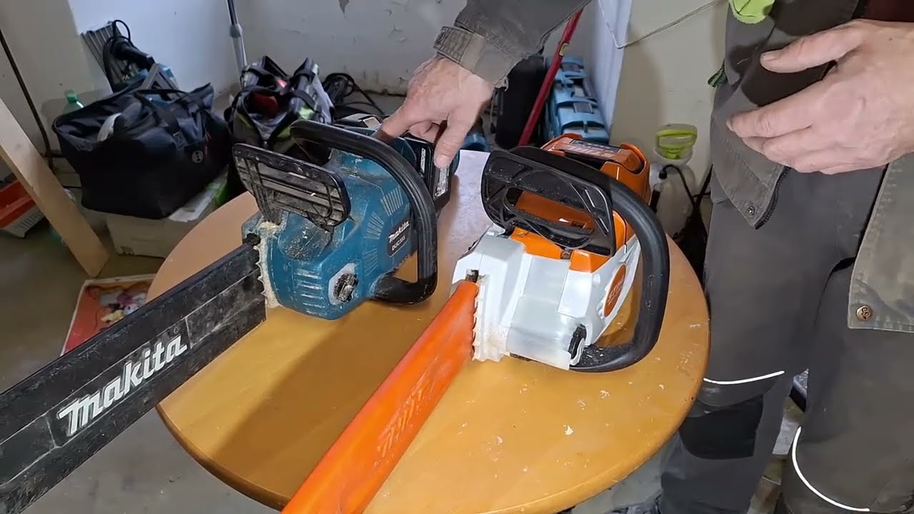 Makita DUC 355 vs.  Stihl MSA 220 C