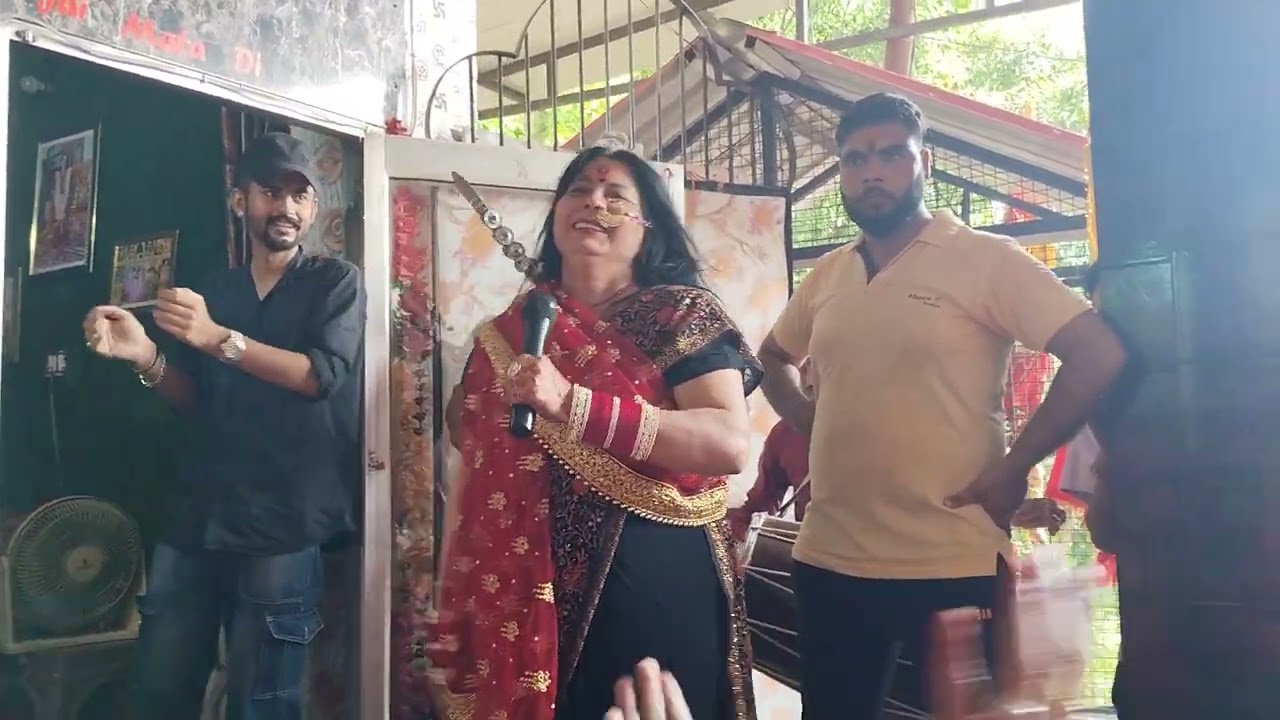 मां सात रांग चोले वालिया बहुत ही प्यारा भजन 🙏🙏🙏