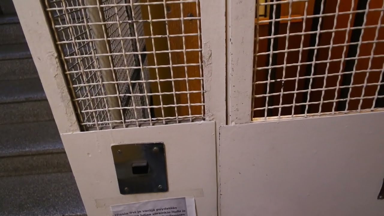 Last ride! Amazing & exceptional 1959 Asennustarvike tr elevator/lift in Castréninkatu 10B, Helsinki