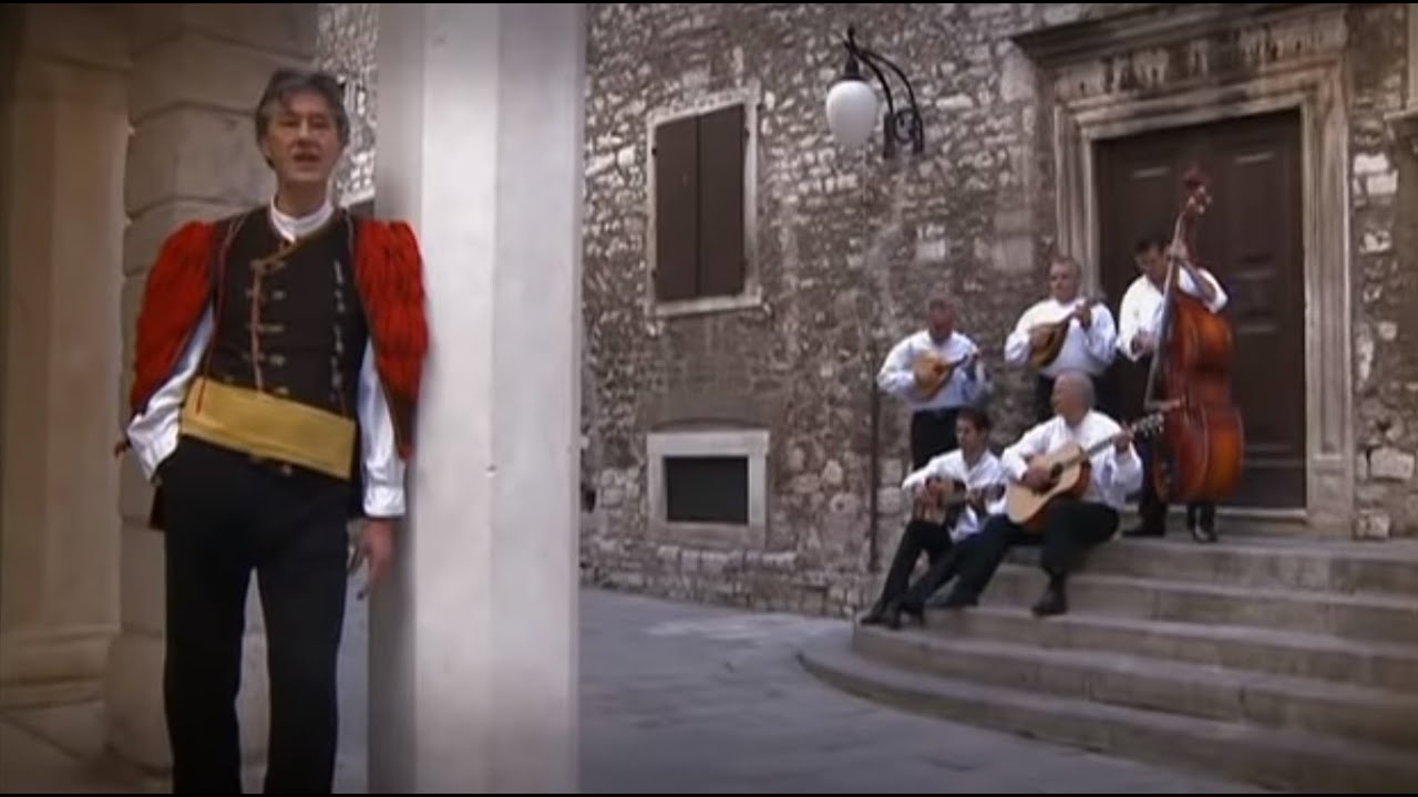 Klapa Maslina - Mala tica (OFFICIAL VIDEO)