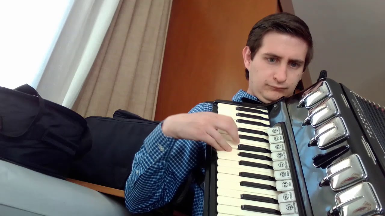 Clavelitos, canción de tuna (popular) en acordeón Todeschini