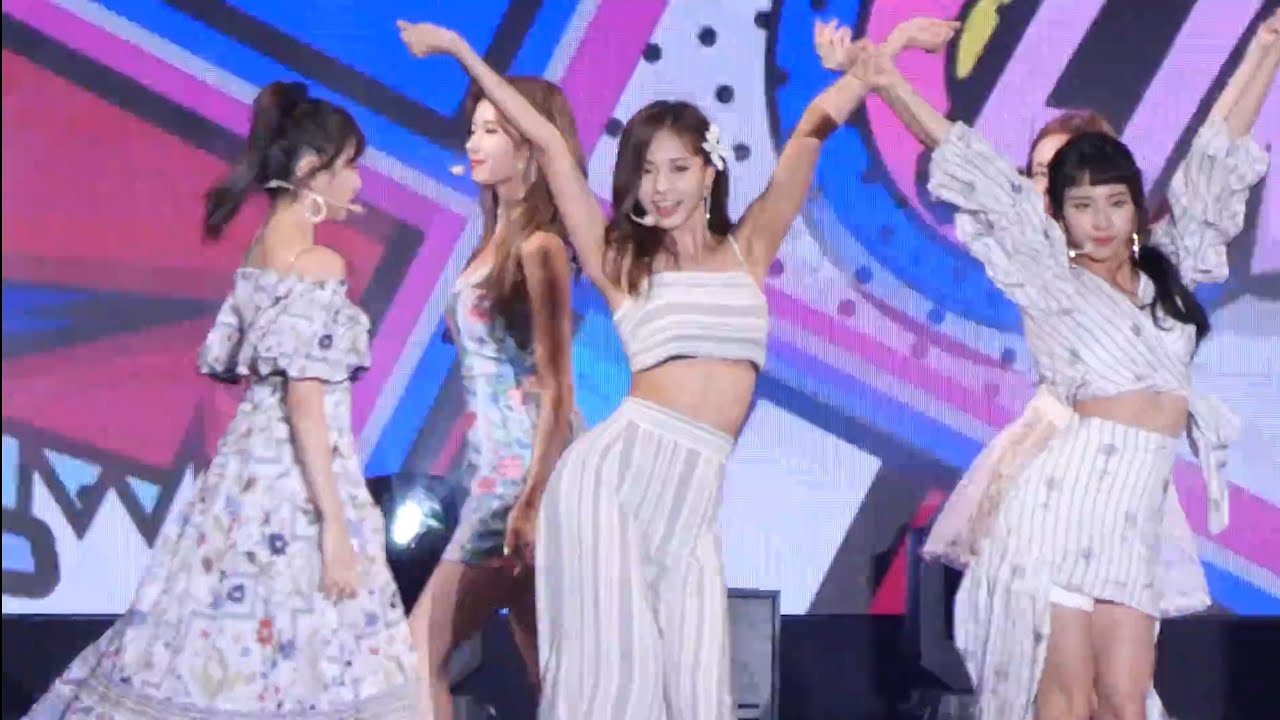트와이스(TWICE)_라이키(Likey) 쯔위 직캠(Tzuyu FanCam) 180723