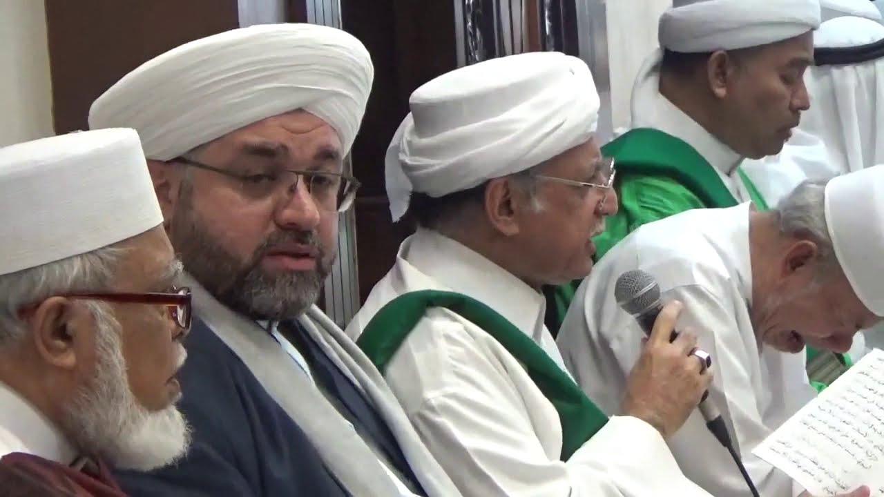 Maulid Ad-Diba'i with Habib Hassan Al Attas l Haul Sheikh Abdul Qadir Al Jailani