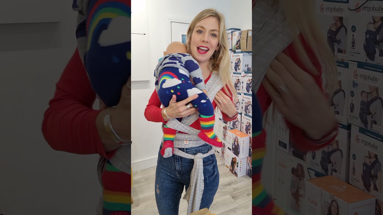 Hip Carry (Side Carry) in a Stretchy Wrap (4months+)