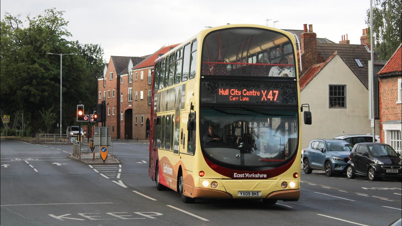 East Yorkshire 749 YX09BKE on a service X47 to Hull Interchange 