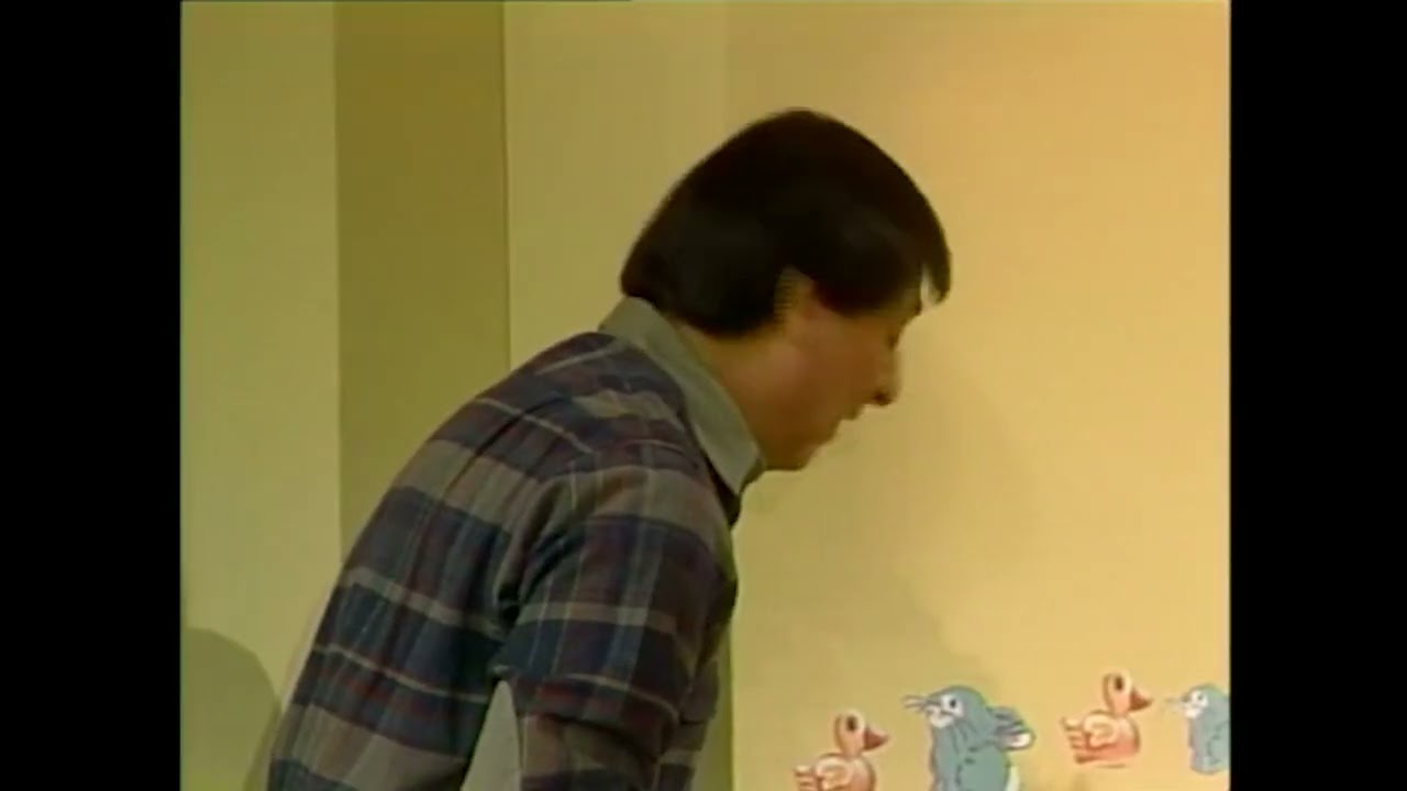 Sesame Street - Big Bird's day of silliness