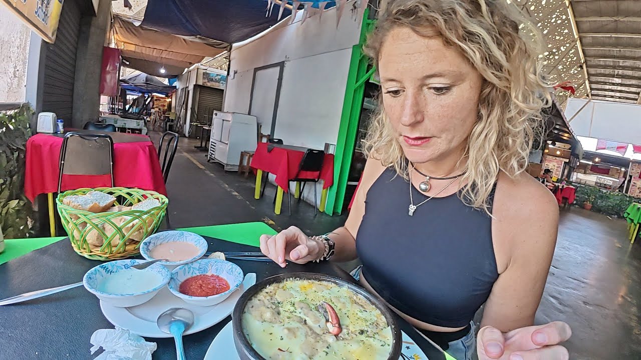 EXTRAÑA EXPERIENCIA GASTRONÓMICA PROBANDO COMIDA DE CHILE 🇨🇱