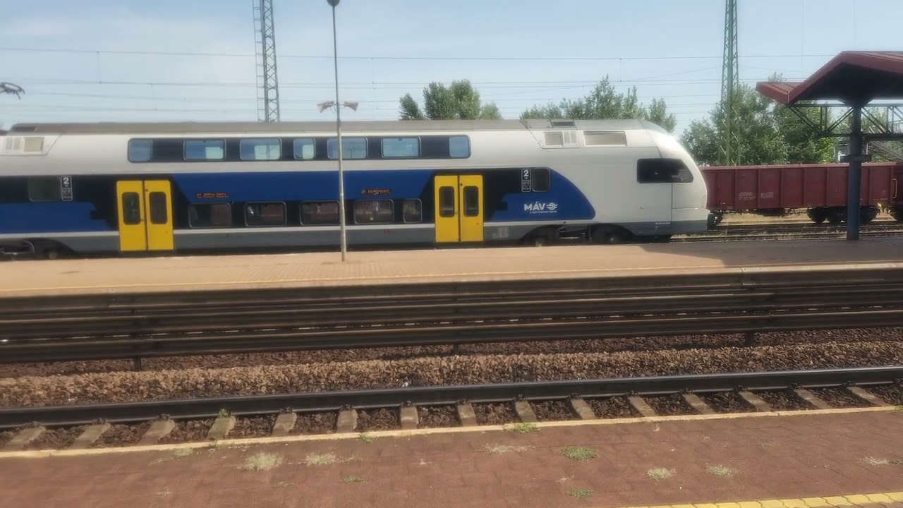 Vonatok Cegléd
