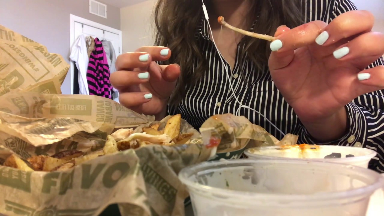 ASMR EATING WING STOP *LOUD,SMACKING,MESSY* NO TALKING!