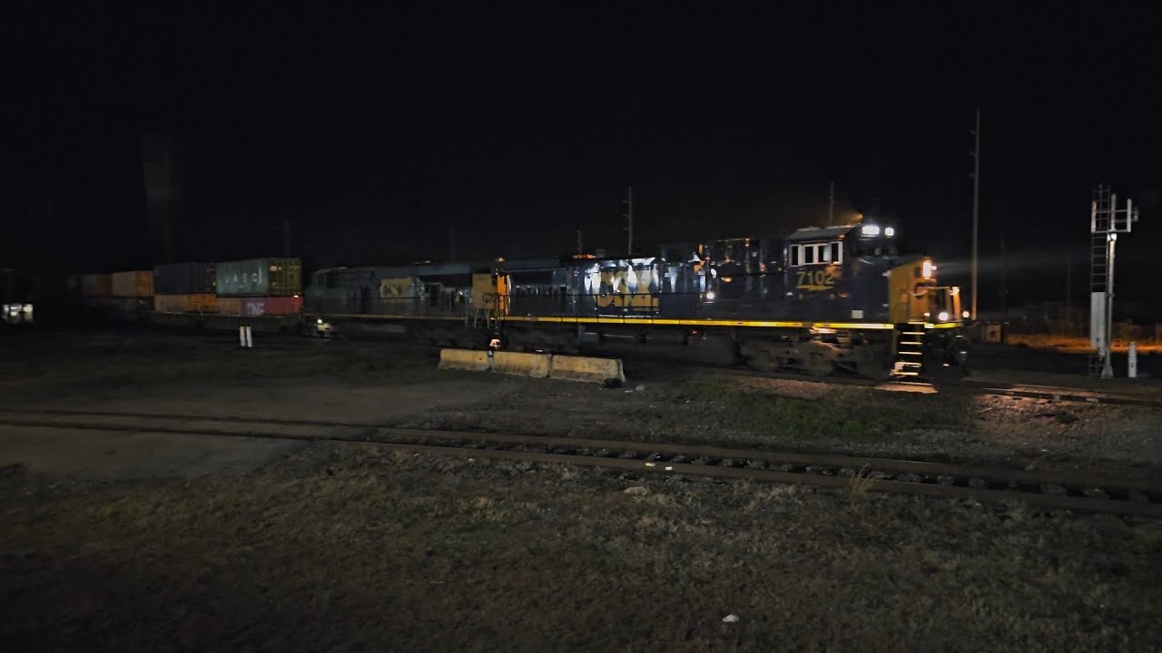 Smoky Night Railfanning in Cordele, GA | CSX M802 w/ MDPU + Horn Acknowledgement (01/16/26)