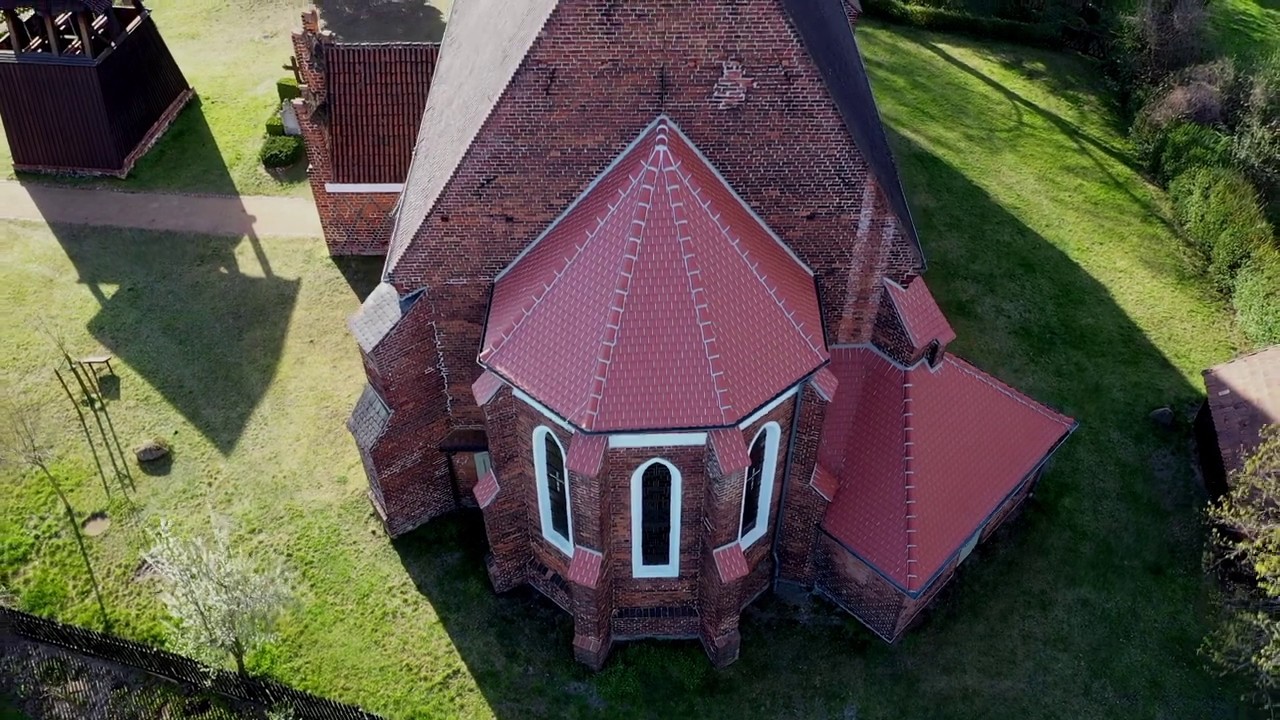 Drohnenaufnahmen Kolkwitz - Die Kirche von oben - #godlikeview