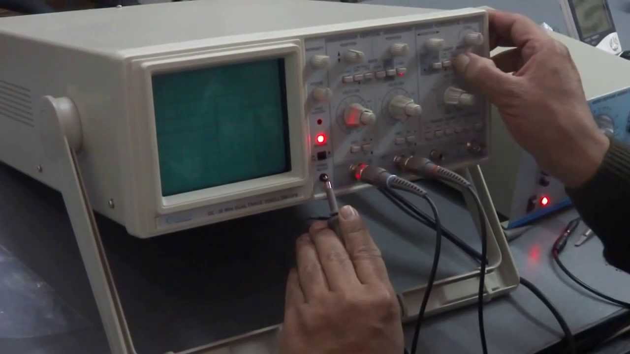Demonstration for DC - 30 MHz Dual Trace Oscilloscope