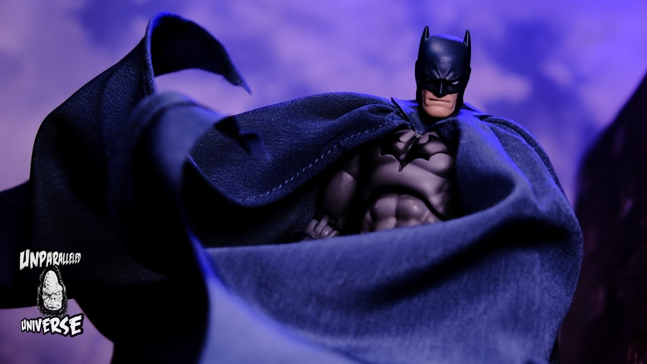 Обзор Mafex Hush Batman!!! (Извините, что так долго!)