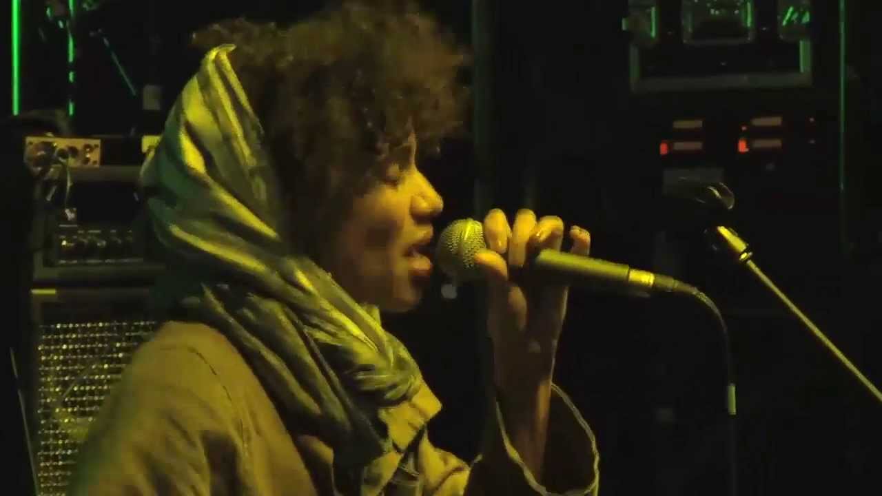 Nneka Live @ Sziget 2013 [Full Concert]