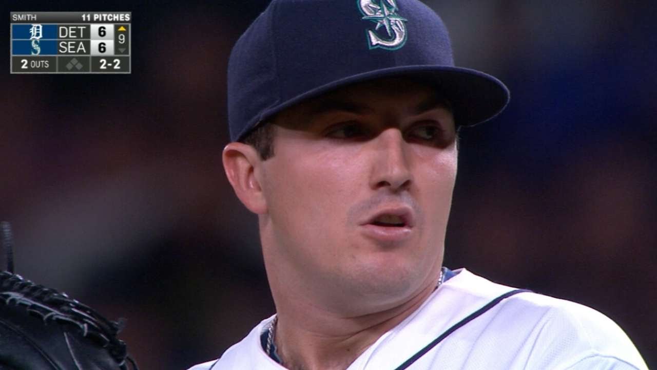 DET@SEA: Smith fans five in solid relief outing