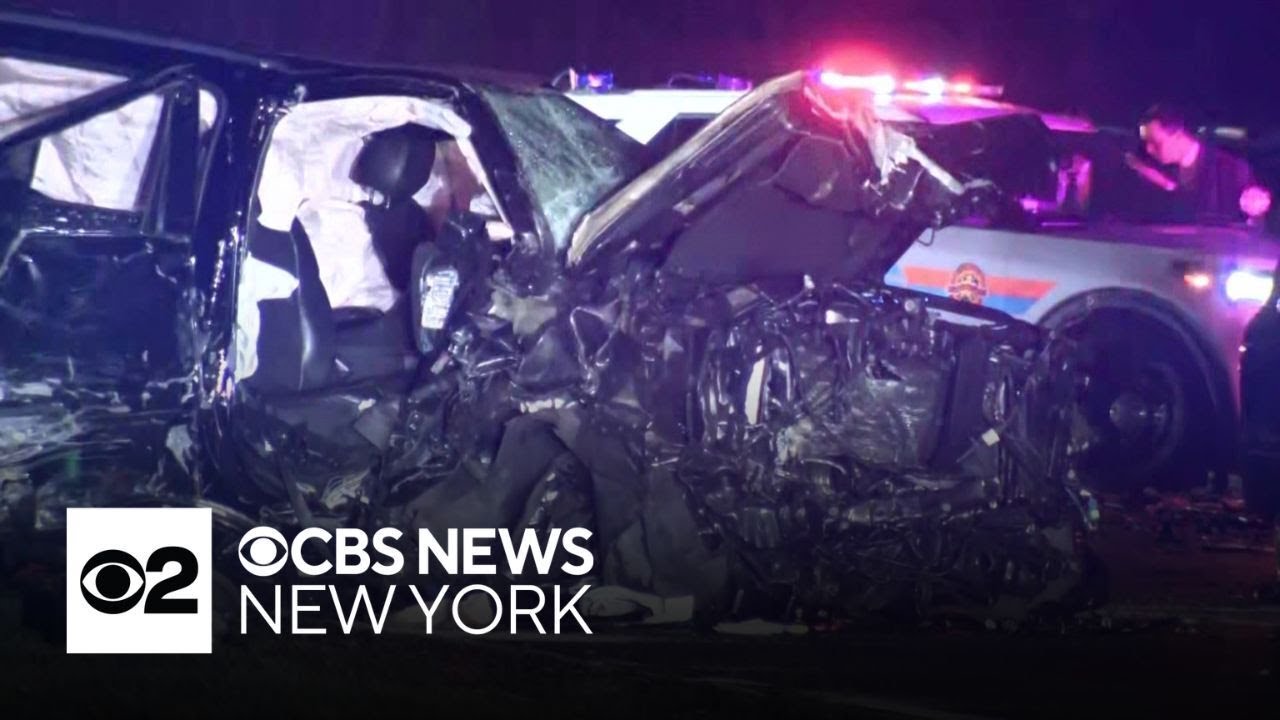 Woman charged after 6-vehicle crash kills 2