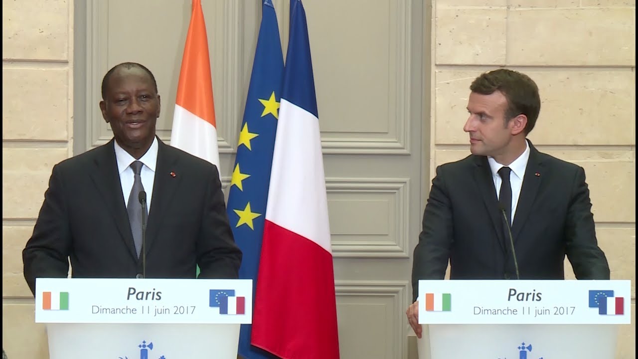 Présidence : Le président OUATTARA rencontre le Président Macron à Paris