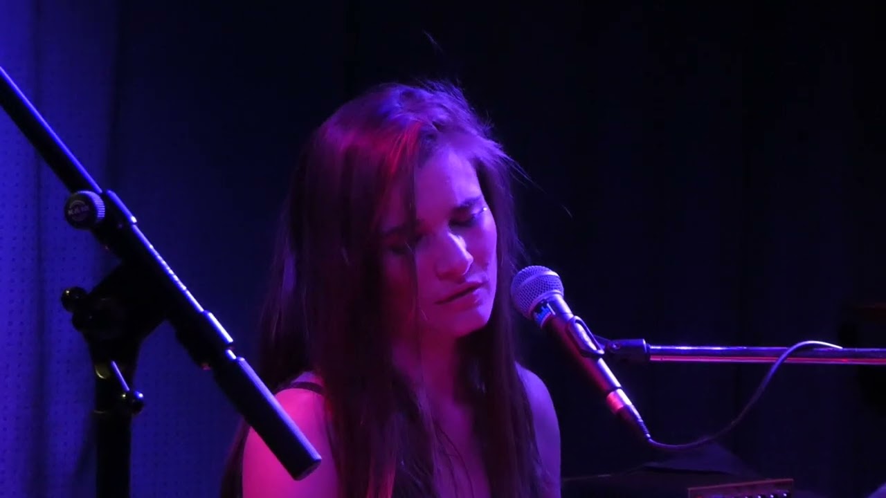 Katie Henry - Get goin, get gone / 2025 – in der Kult-Blueskneipe ChaBah in Kandern in Südbaden