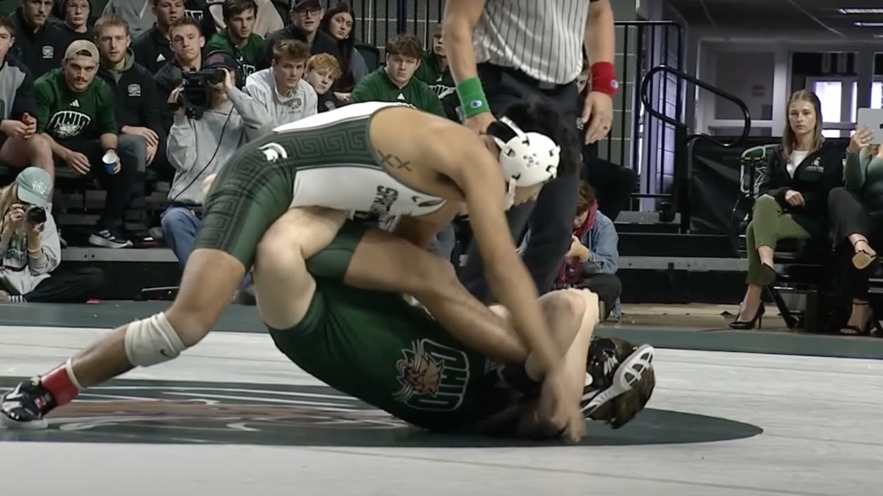 133lbs Tristan Lujan (Michigan State) vs Mason Brugh (Ohio)