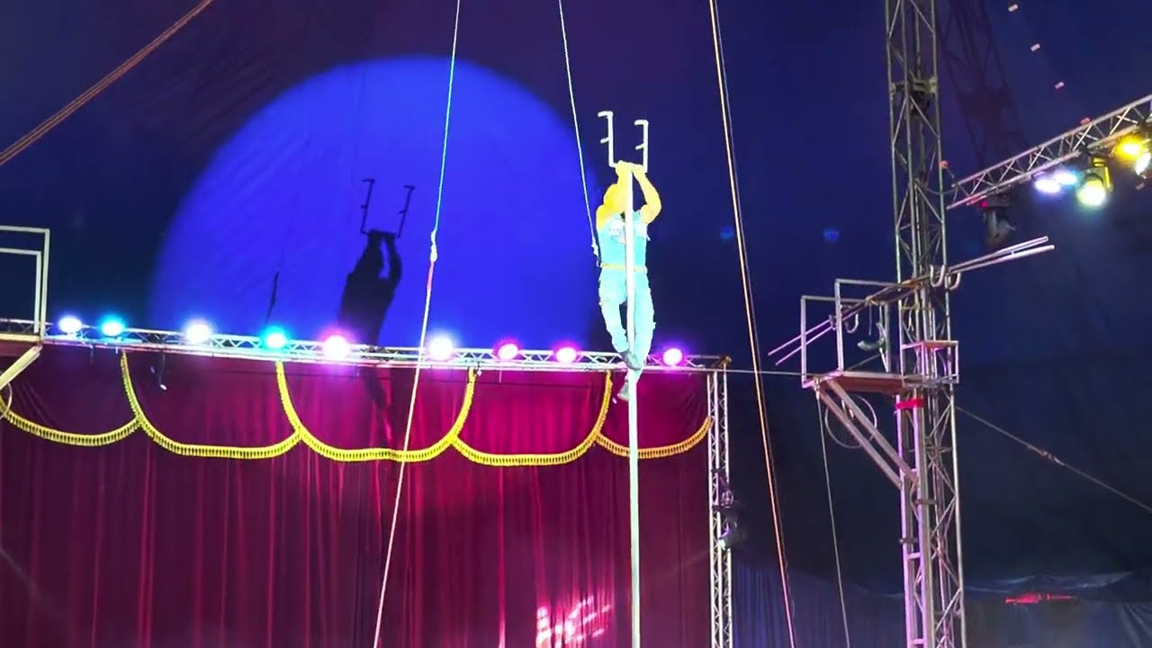 Cirkus Aleš * artisti s tyčami