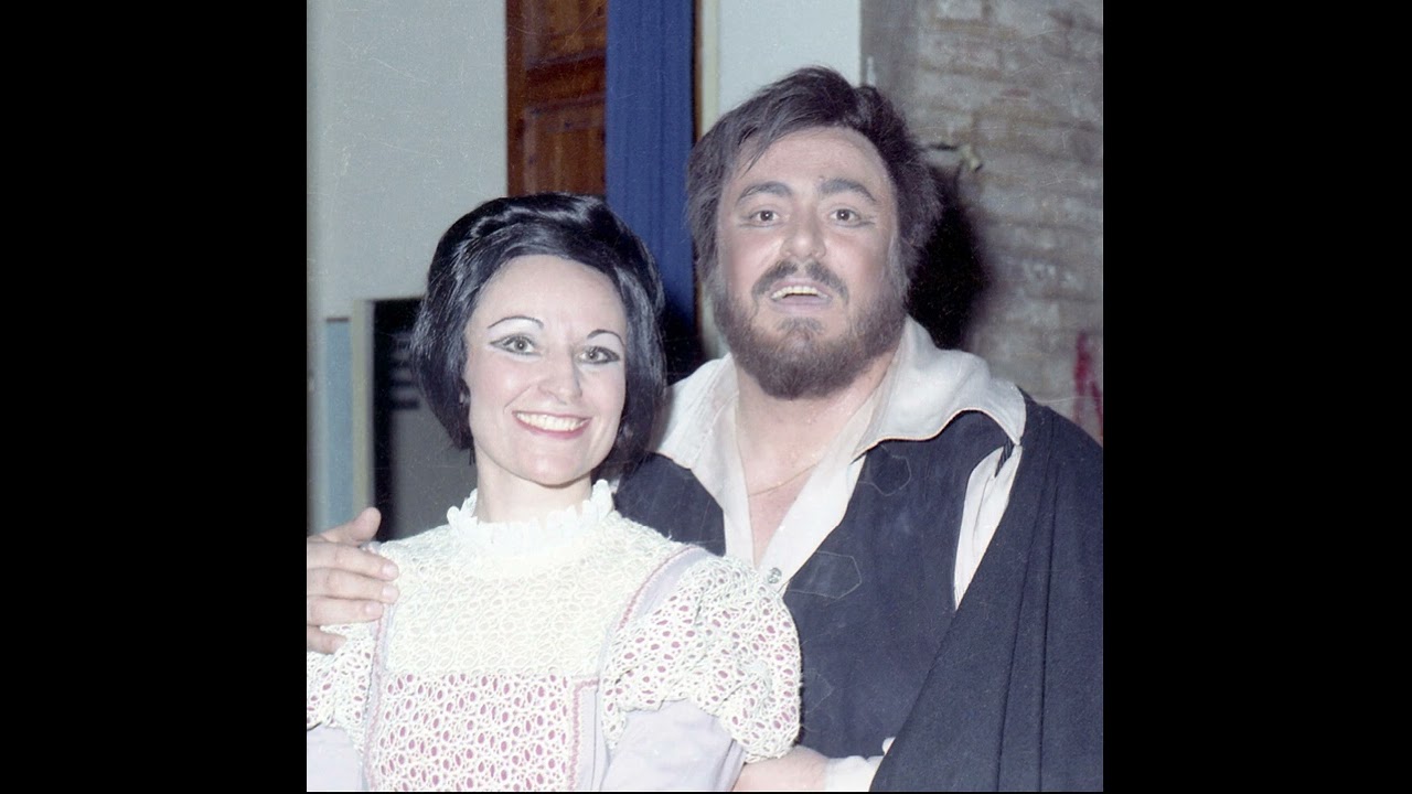ROSETTA PIZZO, soprano & LUCIANO PAVAROTTI, tenore - duetto Rigoletto (Macerata, 20.07.1974)