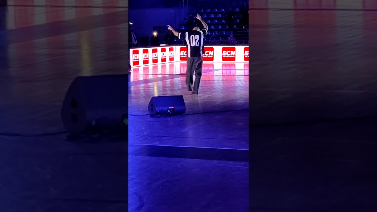 matt Pokora chante sa nouvelle chanson reflet et a nos actes manqués a Mulhouse