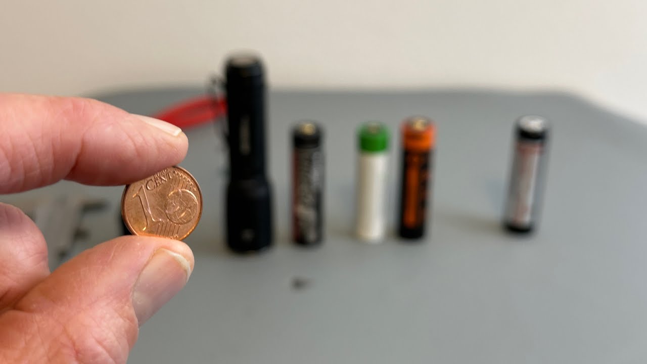 Der beste, aber auch l&auml;ngste! Der 18650 Akku von Kraftmax mit Kapazit&auml;tsanzeige