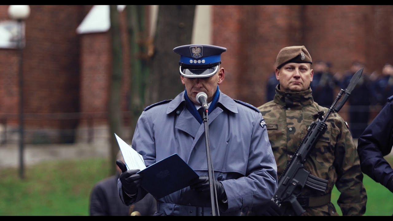 Apel Pamięci Salwa Honorowa 11 Listopada Apel Poległch Komendant Marcin Danowski POLICJA KPP OSTRÓDA