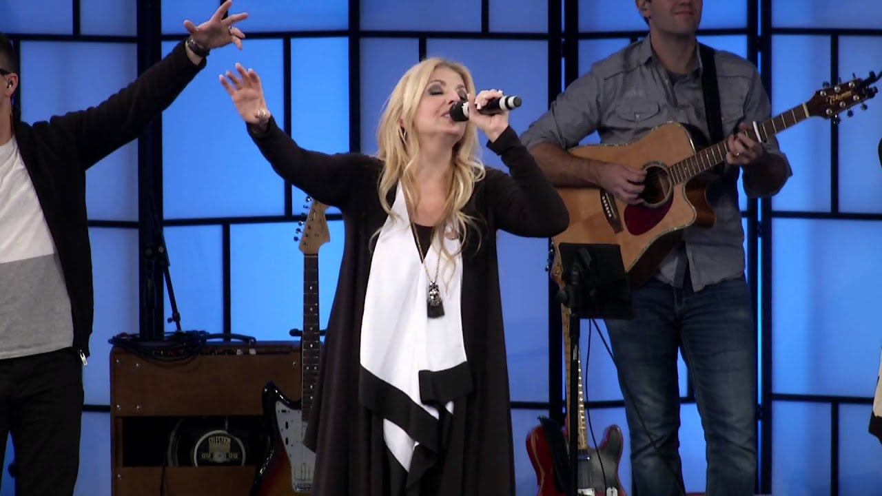 Cindy Cruse Ratcliff & Leeland Concert